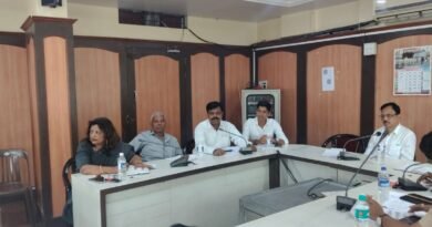 येरवडा क्षेत्रीय कार्यालयात प्रभाग ४, ५ आणि ६ मधील नागरी समस्यांवर झालेली बैठक